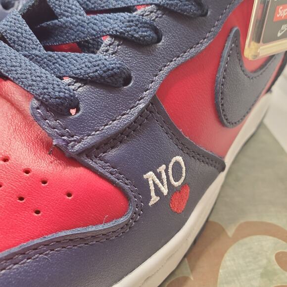 Nike Supreme x Dunk SB High By Any Means Red Navy Mens 7 / Womens 8.5 - Picture 11 of 14